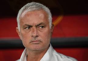 Mourinho, resmen Benfica'da: "Kendimi gördüğüm Benfica bu."