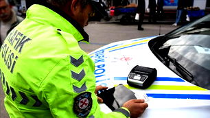 Trafikte kurallara uymayanlara ağır yaptırımlar yolda