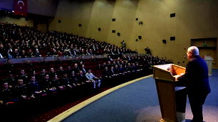 "PKK ve tüm gruplar silahlarını teslim etmeli"