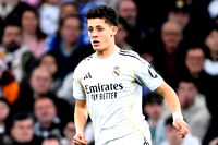 Arda oyuna girdi, 5 dakika yetti