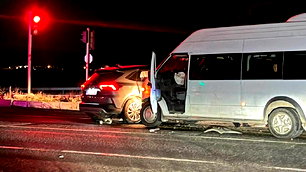 Adıyaman'da tarım işçilerini taşıyan minibüs kaza yaptı: 15 yaralı