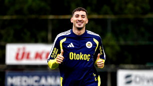Fenerbahçe'de Mert Müldür bireysel çalışmalara başladı