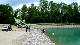 Nehirden çakıl çıkarırken 2.200 yıllık hazine buldular