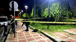 Karaman'da parkta bıçaklı kavga: 2 genç ağır yaralı