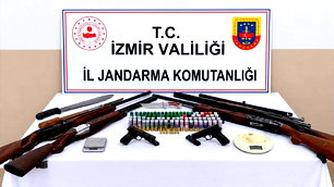 İzmir'de silah kaçakçılığı operasyonu: 40 ruhsatsız tüfek bulundu
