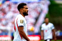 Chelsea kaptanı Reece James dizinden ameliyat edildi