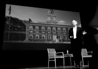 Microsoft Başkanı Brad Smith: Yapay zeka sütten daha az denetleniyor