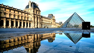Louvre Müdürü uyardı: Onarılmazsa müze kapanabilir