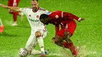 Ümraniyespor-Boluspor maçı yağmur nedeniyle yarıda kaldı