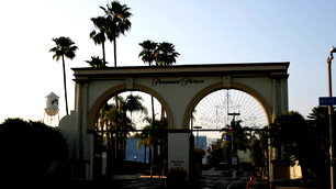 Paramount ve Warner Bros'tan 110 milyar dolarlık dev birleşme