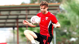 Üst üste 7 maç kaybeden Samsunspor, Başakşehir maçına hazırlanıyor