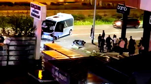 Rize'de minibüsle çarpışan motosiklet sürücüsü hayatını kaybetti