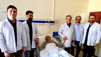 Türkiye'de ilk: Böbreği leğen kemiğinde olan hastaya başarılı ameliyat
