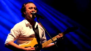 Şarkıcı Nev, 57 yaşında hayatını kaybetti