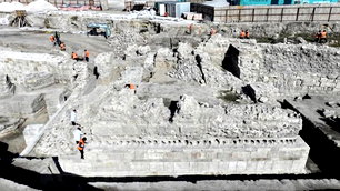 Konya'da Larende Kapısı ve sur duvarları gün yüzüne çıktı