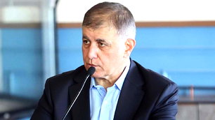 Cemil Tugay, AK Parti İzmir İl Teşkilatı ile bir araya geldi