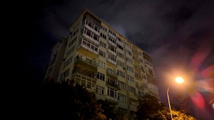 Kadıköy'de yıkım kararı alınan 3 binada tahliye gerginliği