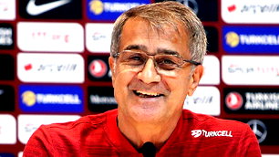 Şenol Güneş'ten milli takım açıklaması: Antrenör Türk olsun