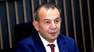 Tanju Özcan'a 7 yıl 3 ay 15 gün hapis cezası