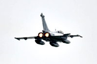 Hırvat Rafale'si 'uçak kaçırma' kodu girilen Malta uçağına eşlik etti
