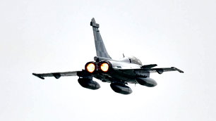 Hırvat Rafale'si 'uçak kaçırma' kodu girilen Malta uçağına eşlik etti