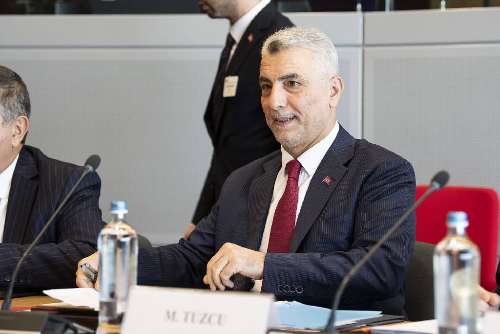 Bakan Bolat Brüksel'de: Gümrük Birliği masaya geliyor