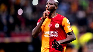 Galatasaray dev derbide Osimhen'le yükseldi