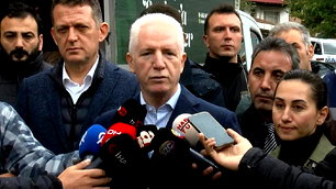 Vali Gül: Ayazağa'da dere yatağındaki yapıların yıkımı başladı