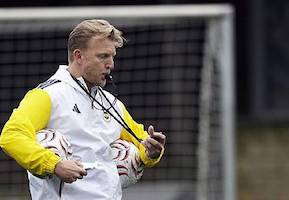 Fenerbahçe'de milli araya kadar teknik sorumlu Dirk Kuyt