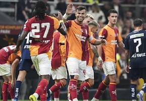 Galatasaray 3 puanı 3 golle aldı