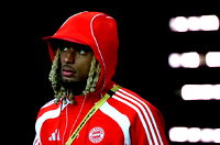 Sacha Boey, yuvaya geri döndü