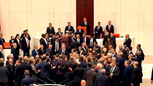 TBMM yemin töreninde gerginlik