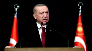 "CHP'nin kürsü saldırısını telin ediyorum"