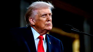 Trump'ın askeri yetkilerini sınırlayacak tasarı gündemde