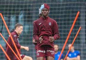 Oulai'den transfer soruları için net mesaj