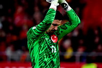 Altay Bayındır için takas ihtimali gündemde