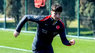 Fenerbahçe'ye genç golcü transferi