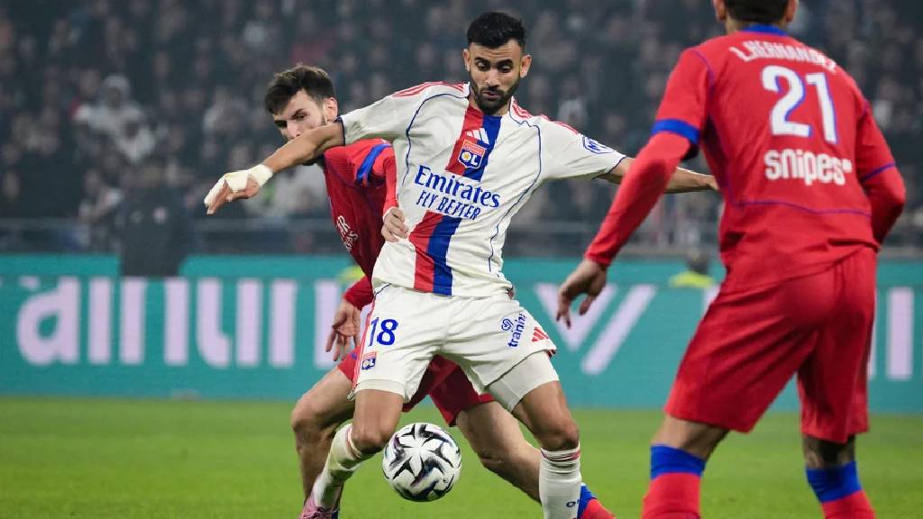 Beşiktaş'ın eski yıldızı Türkiye'ye dönmek istiyor