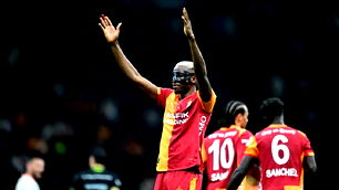 Osimen, hakkında çıkan iddiaları yanıtladı