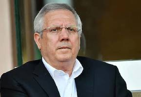 Aziz Yıldırım aday olmayacağını açıkladı