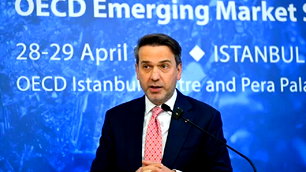 "Bu konuda hiç bir şey bilmiyorsunuz"