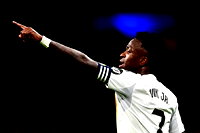 Vini'den Madrid'le devam kararı