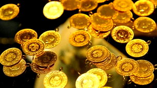 Altın haftaya düşüşle başladı