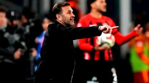 Hocadan Günay'e destek