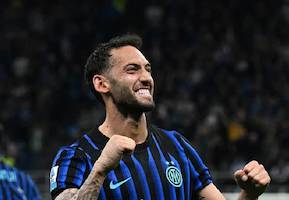 Hakan Çalhanoğlu sezonu kapattı