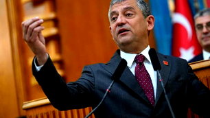 CHP'de Burcu Köksal krizi büyüdü