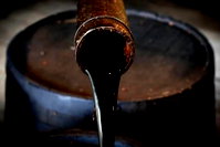 Brent Petrol 80 doların altına geriledi