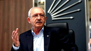 "En doğru duruş kalabalıkların içinde görünmek değildir"