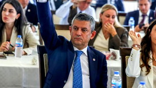 CHP'de 200 belediye başkanı Yeni Parti'ye geçiyor
