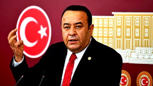 Ankara Milletvekili Adnan Beker görevinden istifa etti